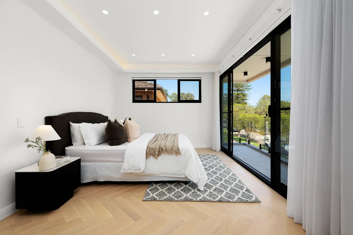 Aluminium bedroom windows in a Sydney residential project